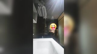 Ngoại tình với em lâu rồi mới bế được em lên không điễm tựa hơi mỏi