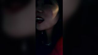 cho người lạ địt public ngoài đường