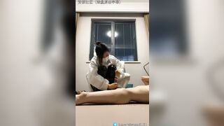 các em y tá nhiệt tình sóc lọ cho bênh nhân nứng cặc p5
