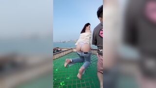 nữ cần thủ đi câu lột đồ khoe thân giữa biển
