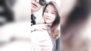 Hai chị em lẳng lơ mời các fan nam đẹp trai quan hệ tình dục nơi hoang dã