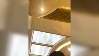 Sing2001 Đi đám cưới bạn thân mà vào WC Móc lồn Bắn Nước rên rỉ cực nứng