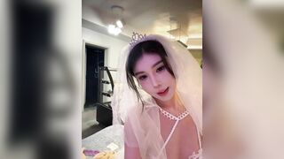 Em teen cosplay cô dâu cực xinh livetream show hàng móc lồn dâm chảy nước p28