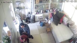 Hack cam k chỉ phát hiện vợ trẻ dâm hay gạ địt ck mà còn lén lút với a hàng xóm p4