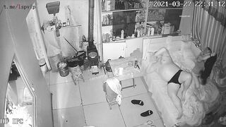 Hack cam gia đình vợ trẻ dâm đãng khỏa thân cùng ô chồng già bụng bự yếu sinh lí p6