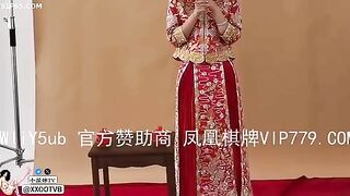 Dẫn em đi sửa soạn trước ngày cưới rồi bắn tinh vào mồm e ghệ cũ chứ ngày mai e cưới