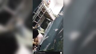 Nhỏ b cùng phòng khốn nạn call video quay lại cảnh bé b cùng phòng thay đồ cho b xem1