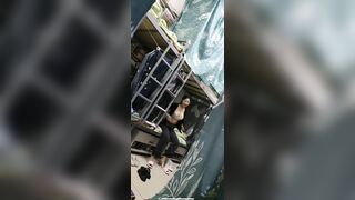 Nhỏ b cùng phòng khốn nạn call video quay lại cảnh bé b cùng phòng thay đồ cho b xem4