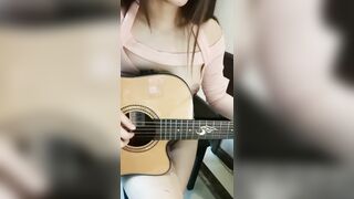 cũng là chơi đần nhưng đàn này to tròn quá