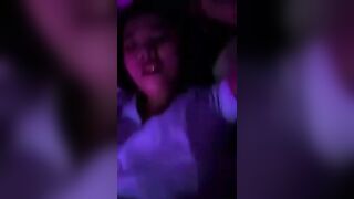 Vừa mới kết hôn xong mà cô dâu đã vội hẹn e ck sang phòng địt riêng