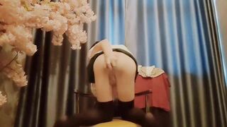 Cute ladyboy thủ dâm lỗ đít