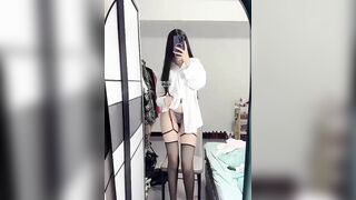 nữ nhân viên văn phòng quay clip bán dâm kiếm thêm tiền