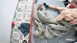 Vừa đi chơi về em đã đè tôi ra để địt p2