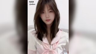 em sinh viên năm nhất xa bạn trai quay clip nhét toy vào bím hồng