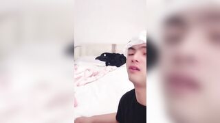 Em teen xăm trổ rông rắn hổ báo khắp người thì cũng phải livetream show hàng th p2
