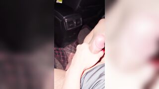 Vợ nứng lồn đi taxi bị tài xế bắt bú cu