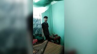 3 trai trẻ cặc to rủ nhau dập lồn chó cái sướng cong người thấy mặt
