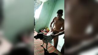 2 trai trẻ dập nát lồn chó cái sướng cong người thấy mặt