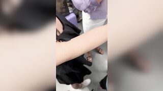 quay lén các em sinh viên trên tàu điện #9