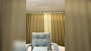 Dâm nữ cực xinh livetream show hàng ngon dâm đãng p9