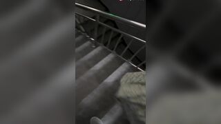 Em họ ở quê lên thành phố bị anh dụ đưa vào khách sạn địt xuất tinh đầy lồn