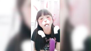 Siêu phẩm mặt học sinh thân hình phụ huynh