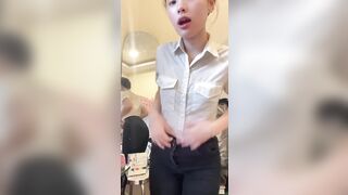 Thanh Trà 2k9 nứng lồn dưới MÔ TẢ 2