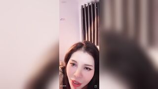 Sumi em teen Việt chubby vú múp live app show hàng dâm p2