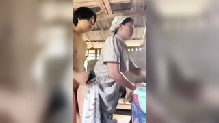 Trai trẻ gạ địt chị hàng xóm dâm nứng lồn vắng chồng tại nhà 1