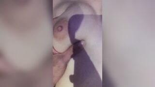 Lấy bao cao su ra đeo mà em không cho em thích chơi trần hơn 3