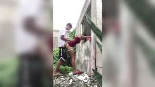 rủ ssuwas em họ ra sau vườn địt nhau còn là học sinh mà đít em ngon vl