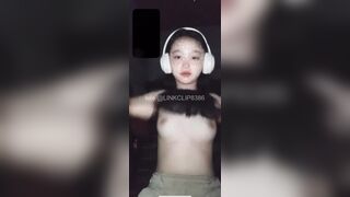 Ngọc Hân lồn dâm nhiều nước 2 dưới MÔ TẢ 1