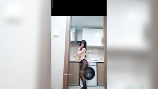 E Gái Xinh Lồn Rậm Quần Tất đen Nhảy Khiêu Dâm cực nứng