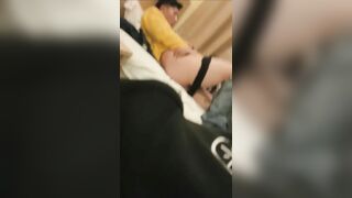 Mấy thằng khốn nạn dụ dỗ em gái mới lớn đi nhậu rồi chuốc say đưa em nó vào khách sạn