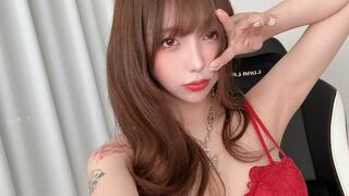 2 em người mẫu hàn quốc vú hồng không lông lộ clip địt nhau