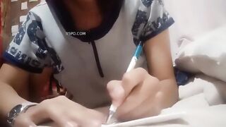 Ẻm mới lớn đã  bán dâm