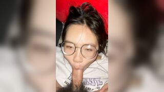 Đi học về đã mệt rồi còn bắt bú cu