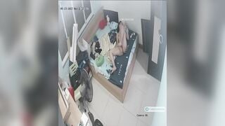 Hack cam phòng ngủ của e hs c3 chuẩn gái non mới lớn cực múp khỏa thân trg phòng p2