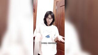 Khỏa thân review quần lót xịn cùng em sinh viên kính cận mình dây TQ dáng cực ngon p3