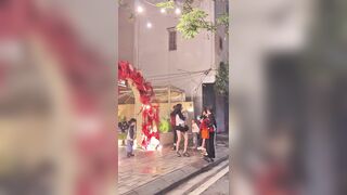 Idol kìa các bạn 😜😜 Kể ra nhảy đẹp hee