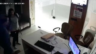Giám đóc địt thư kí trong phong riêng bị cam quay lại 2