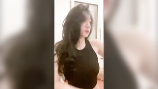 Tiktoker Trần Hà Linh 2006 Vú To Lồn Múp Không lông Clip sex Thủ Dâm