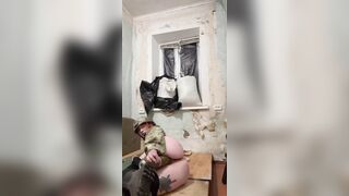 Nữ binh ukraine thủ dâm bằng đạn pháo