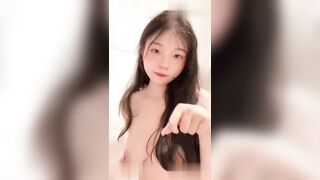 EM SUGAR BABY GENZ SIÊU XINH LỘ CLIP GỬI KHÁCH