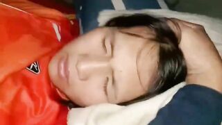 Địt con bạn thân đại học năm nhất nứng lồn thèm cặc 2
