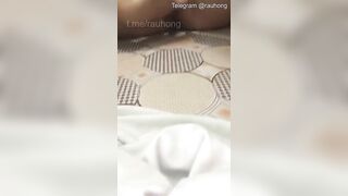 Gạ em rau non xinh dâm bím tơ quay video đi tắm móc lồn rỉ nước cho a xem
