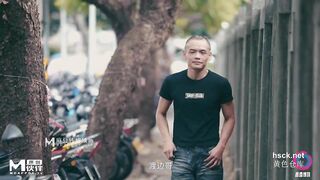 E họ xinh đẹp tính tính kiêu căng lại là con đĩ nứng lồn dâm đãng thèm cặc a trai
