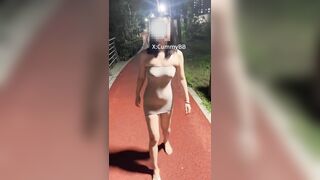 Dâm nữ nứng lồn mặc đồ xuyên thấu show hàng public đi dạo sau lưng người lạ