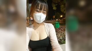 thủ dâm ngoài công viên sợ mà kích thích sướng hết cả lồn