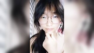 E NGOAN, HỌC GIỎI, NHƯNG E CŨNG BIẾT, NGỨA LỒN MÀ